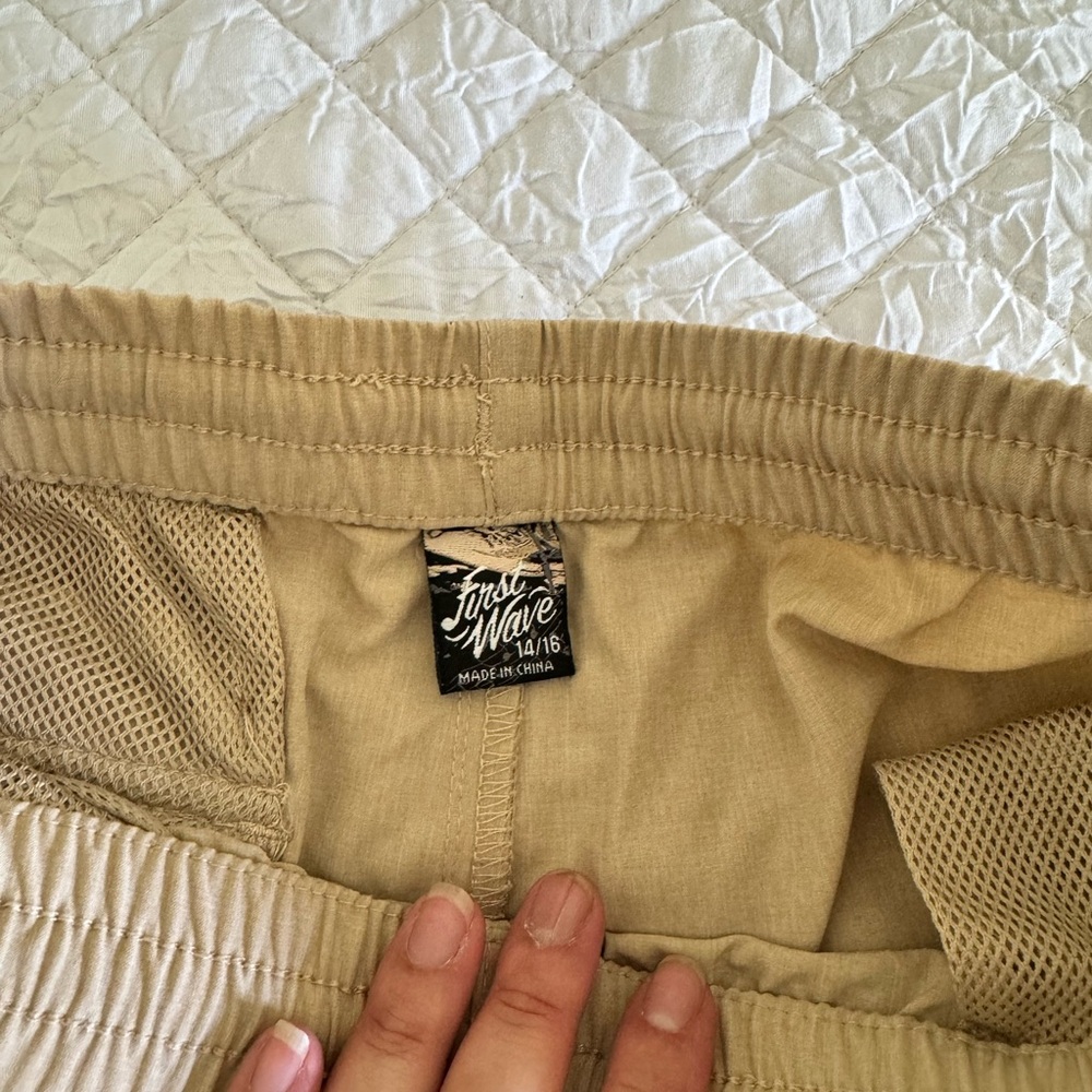 First Wave Swim Trunks Size 14/16 - Picture 3 of 4